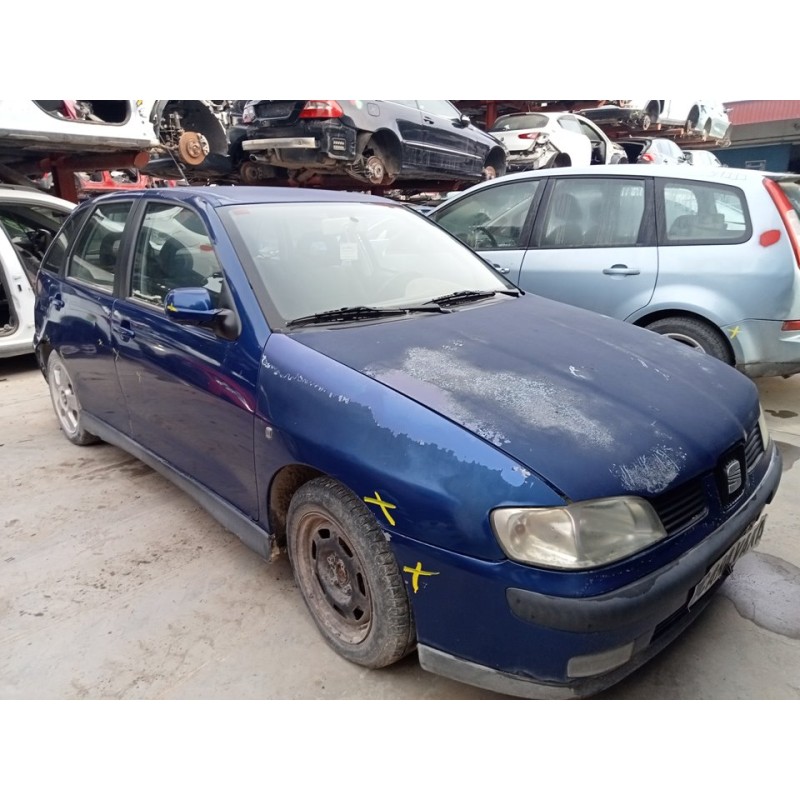 seat ibiza (6l1) del año 2001
