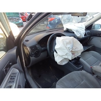 volkswagen golf iv berlina (1j1) del año 1999