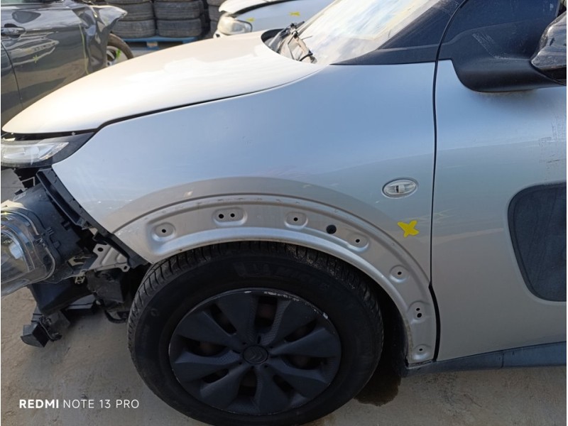 Recambio de aleta delantera izquierda para citroën c4 cactus feel referencia OEM IAM 9801112580  