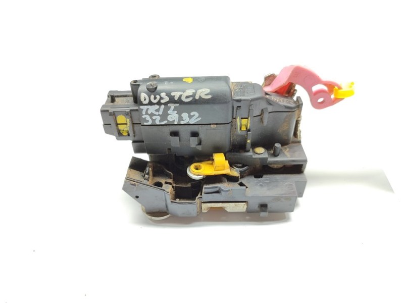 Recambio de cerradura puerta trasera izquierda para dacia duster ambiance 4x2 referencia OEM IAM 825031894R  