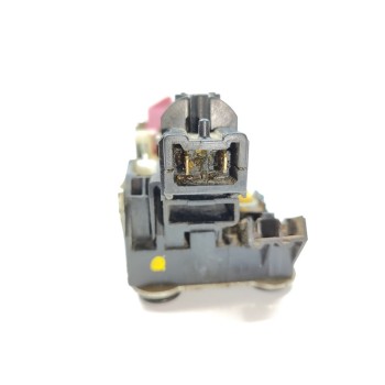 Recambio de cerradura puerta trasera izquierda para dacia duster ambiance 4x2 referencia OEM IAM 825031894R  