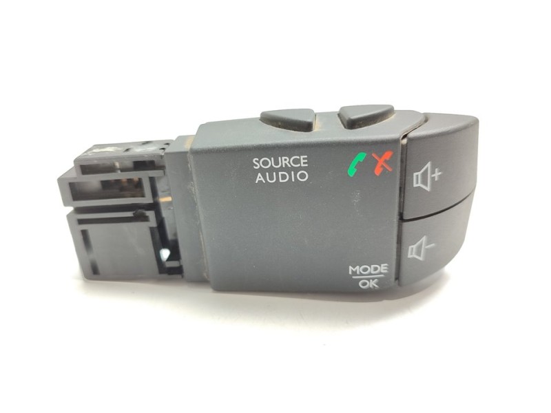 Recambio de mando volante para dacia sandero ambiance referencia OEM IAM 255522448R  