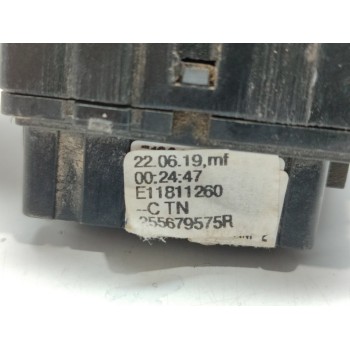 Recambio de mando limpia para dacia sandero ambiance referencia OEM IAM 255679575R  