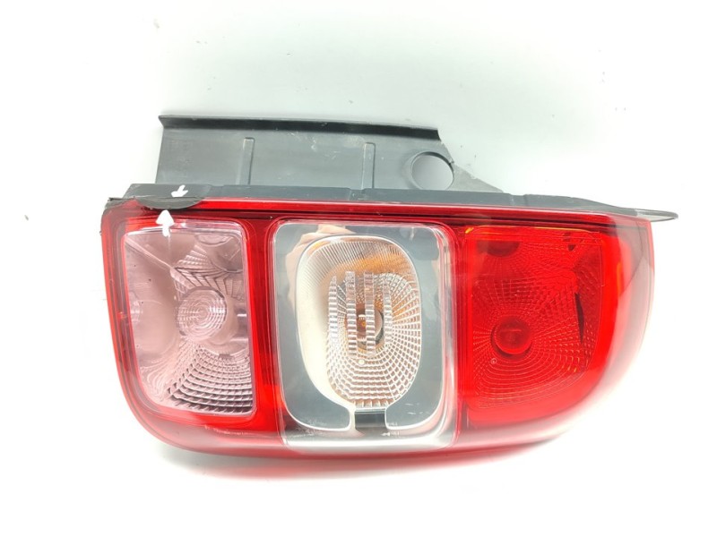 Recambio de piloto trasero derecho para dacia duster ambiance 4x2 referencia OEM IAM 265506837R  