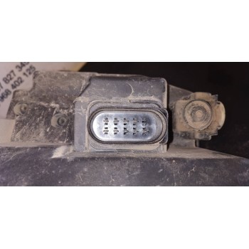 Recambio de faro derecho para volkswagen t5 transporter/furgoneta caja cerrada referencia OEM IAM 7H1941016N  