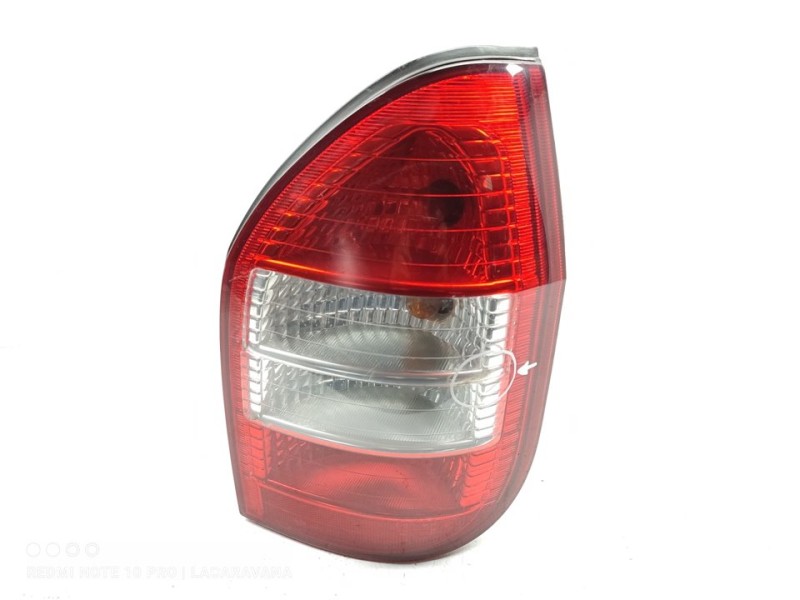 Recambio de piloto trasero derecho para opel zafira a blue line referencia OEM IAM 1222084  