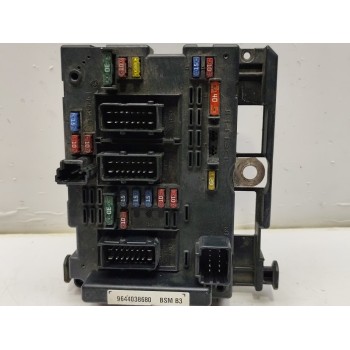 Recambio de caja reles / fusibles para citroën c4 coupe vtr referencia OEM IAM 9644038680  