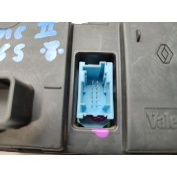 Recambio de mando climatizador para renault scenic ii grand emotion referencia OEM IAM 8200501465  