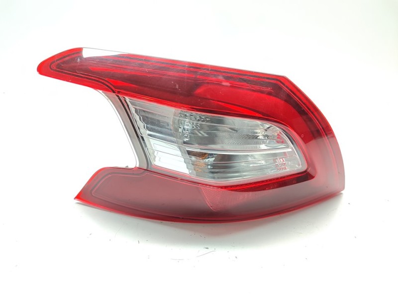 Recambio de piloto trasero izquierdo para peugeot 308 access referencia OEM IAM 9677817680  