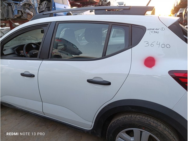 Recambio de puerta trasera izquierda para dacia sandero iii stepway expression referencia OEM IAM 821016131R  