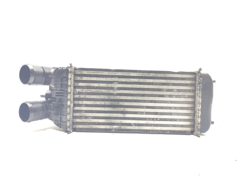 Recambio de intercooler para peugeot 208 allure referencia OEM IAM 9684311680  