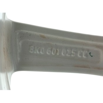 Recambio de llanta para audi a4 ber. (b8) basis referencia OEM IAM 8K0601025CC  