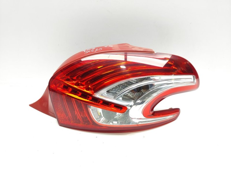 Recambio de piloto trasero derecho para peugeot 208 allure referencia OEM IAM 9672628380  