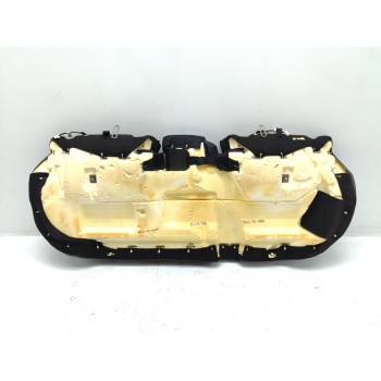 Recambio de asientos traseros para kia xceed hibrido 118 kw referencia OEM IAM 4814019  