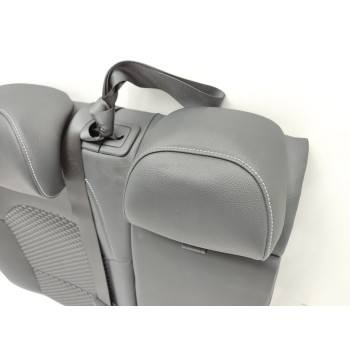 Recambio de asientos traseros para kia xceed hibrido 118 kw referencia OEM IAM 4814019  