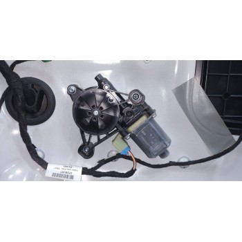 ELEVALUNAS DELANTERO DERECHO 5Q0959802B 