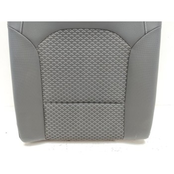 Recambio de asientos traseros para kia xceed hibrido 118 kw referencia OEM IAM 4814019  