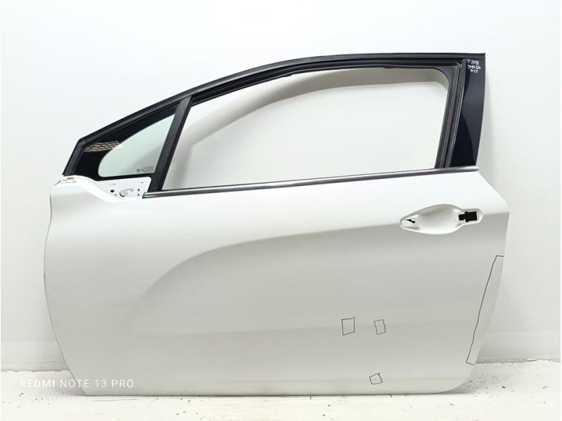 Recambio de puerta delantera izquierda para peugeot 208 allure referencia OEM IAM 9805822580  