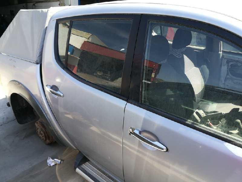 Recambio de puerta trasera derecha para mitsubishi l 200 (ka0/kb0) inform club cab 4wd referencia OEM IAM   