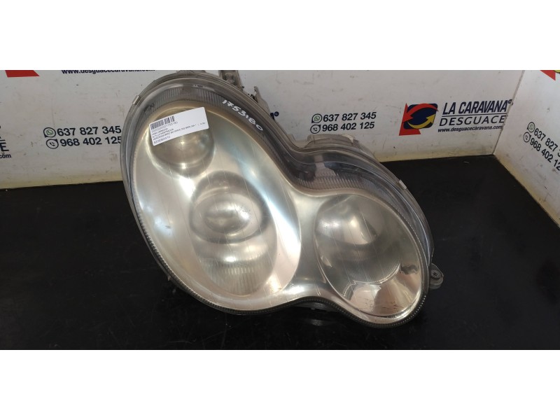 Recambio de faro derecho para mercedes-benz clase c (w203) berlina referencia OEM IAM BZ080B2W10  