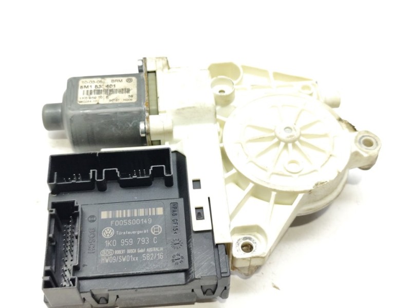 Recambio de motor elevalunas delantero izquierdo para volkswagen golf plus (5m1) edition referencia OEM IAM 5M1837401  