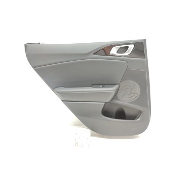 GUARNECIDO PUERTA TRASERA IZQUIERDA 83301J7832DQB 