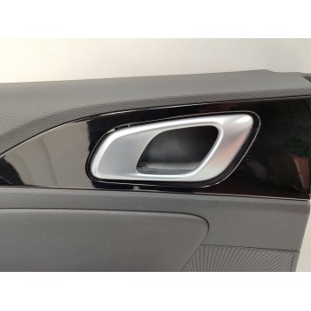 Recambio de guarnecido puerta trasera izquierda para kia xceed hibrido 118 kw referencia OEM IAM 83301J7832DQB  