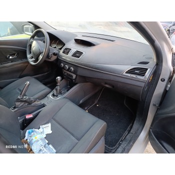 renault megane iii berlina 5 p del año 2014