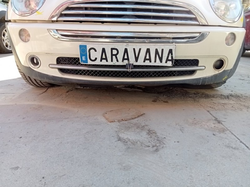 Recambio de paragolpes delantero para bmw mini (r50,r53) cooper referencia OEM IAM 51117127924  