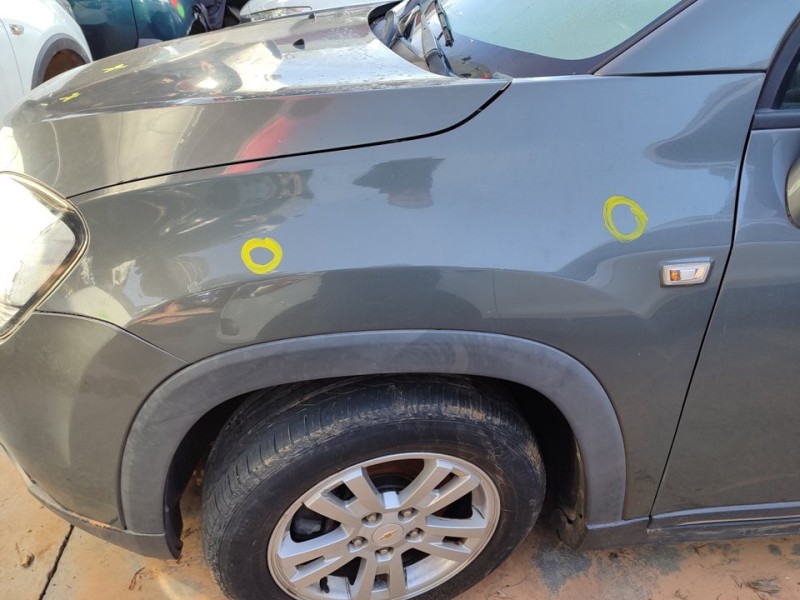 Recambio de aleta delantera izquierda para chevrolet orlando lt referencia OEM IAM 94559594  