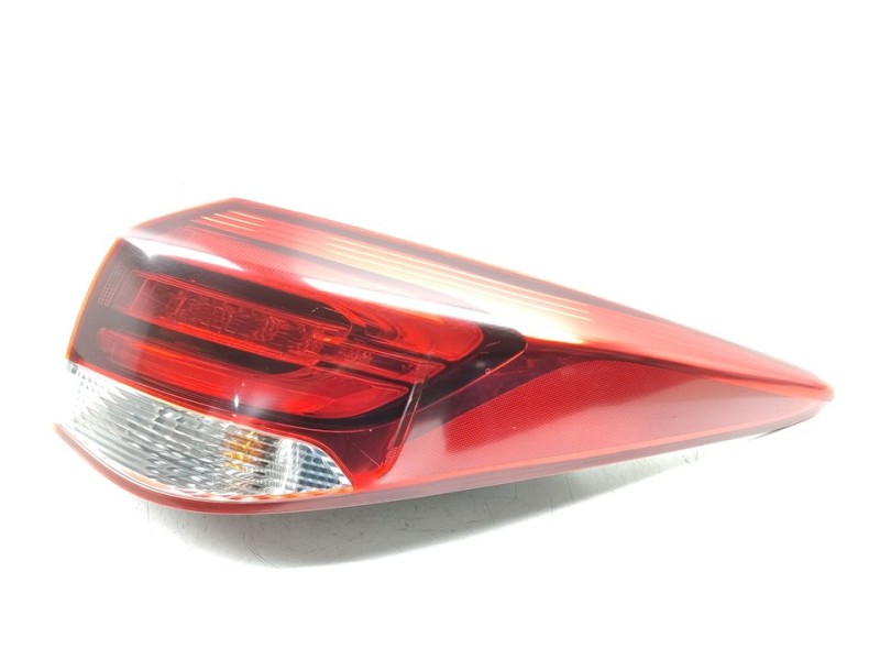 Recambio de piloto trasero derecho para hyundai i40 cw style bluedrive referencia OEM IAM 924023Z500  