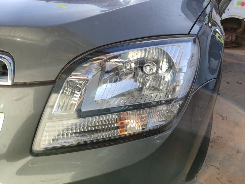Recambio de faro izquierdo para chevrolet orlando lt referencia OEM IAM 95025585  