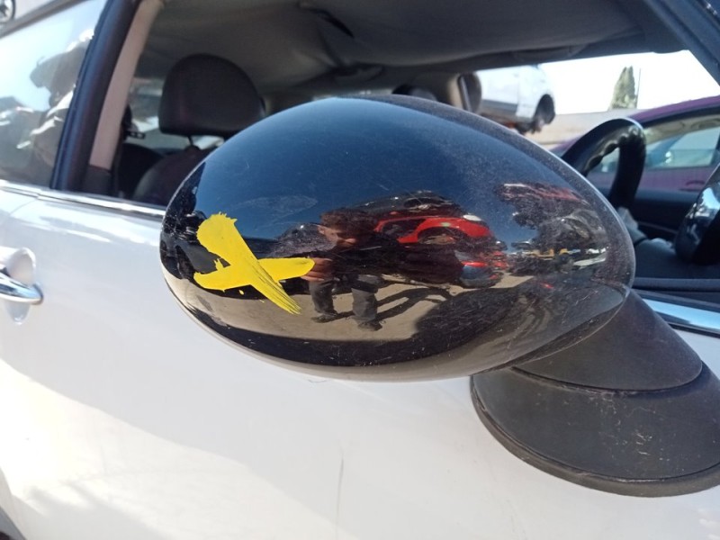 Recambio de retrovisor derecho para bmw mini (r50,r53) cooper referencia OEM IAM 51167192472  