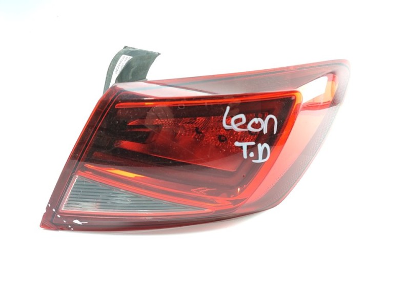 Recambio de piloto trasero derecho para seat leon sc (5f5) fr referencia OEM IAM 5F0945208C  