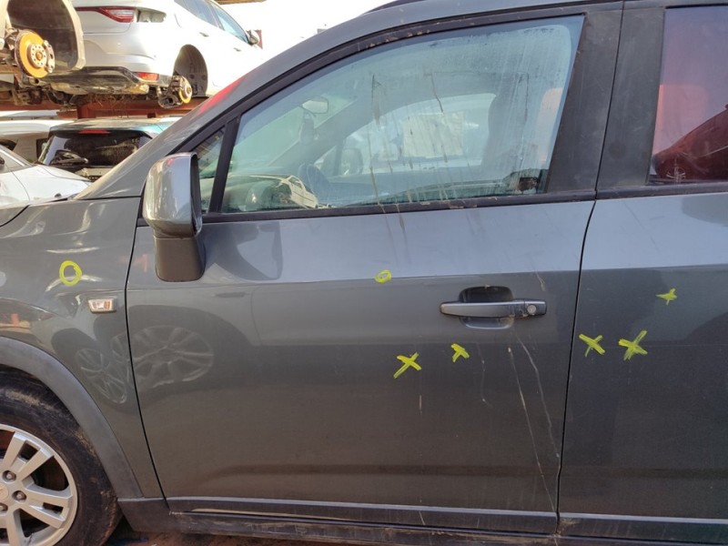 Recambio de puerta delantera izquierda para chevrolet orlando lt referencia OEM IAM 95242604  