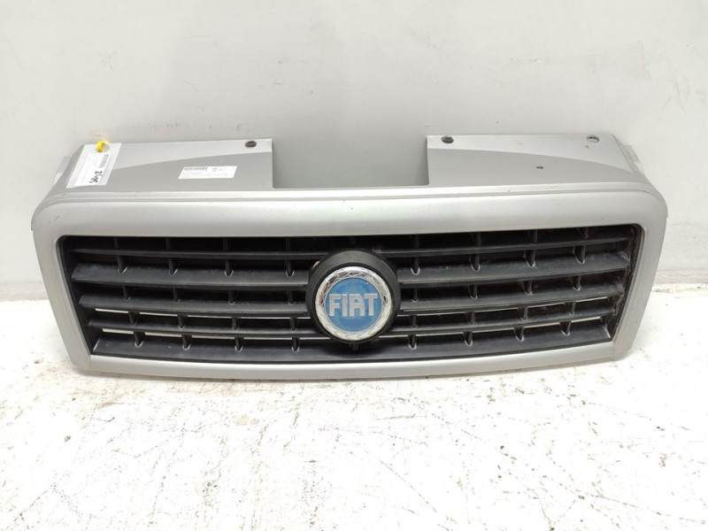 Recambio de rejilla delantera para fiat doblo (119) 1.9 8v dynamic / multijet dynamic plus (77kw) referencia OEM IAM 735395576  