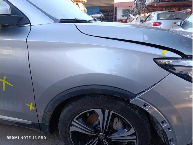 Recambio de aleta delantera derecha para mg zs comfort referencia OEM IAM 10292956  