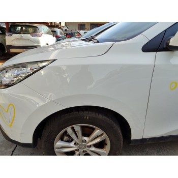 Recambio de aleta delantera izquierda para hyundai ix35 sle 2wd referencia OEM IAM 663112S000  