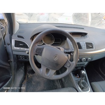 renault megane iii berlina 5 p del año 2014