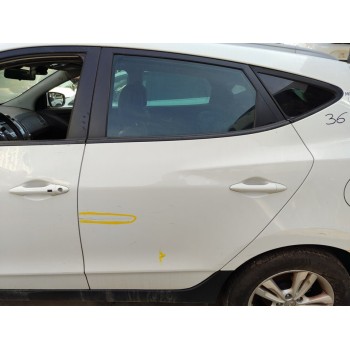 Recambio de puerta trasera izquierda para hyundai ix35 sle 2wd referencia OEM IAM 770032Y001  