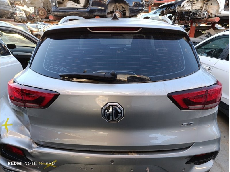 Recambio de porton trasero para mg zs comfort referencia OEM IAM 10230745  