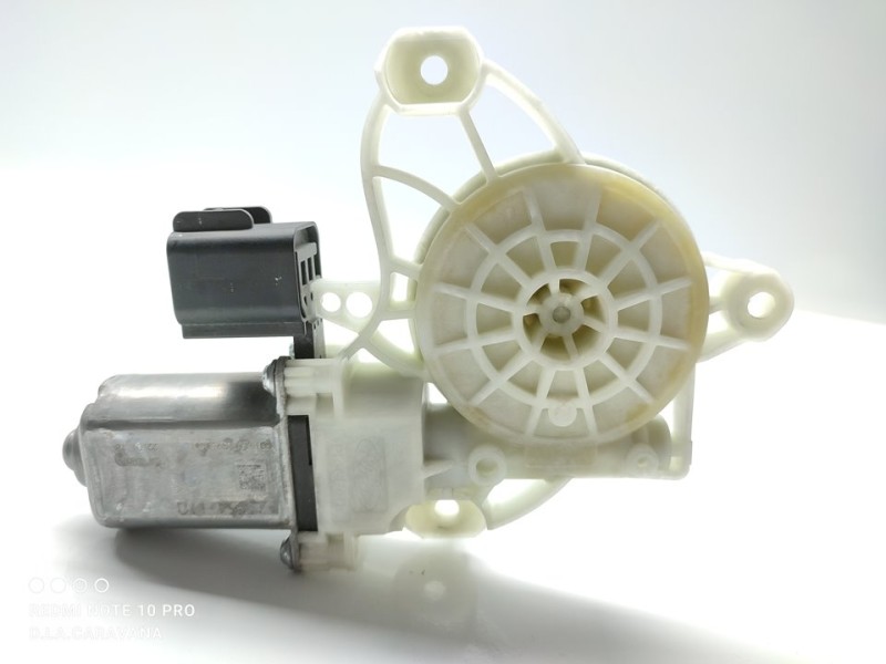 Recambio de motor elevalunas delantero izquierdo para ford fiesta (ce1) active referencia OEM IAM A75654110  