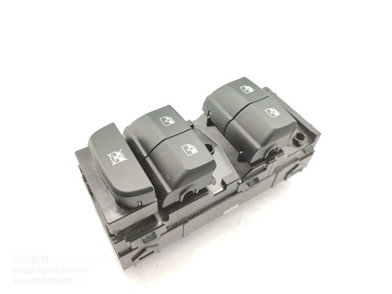 Recambio de mando elevalunas delantero izquierdo para kia xceed hibrido 118 kw referencia OEM IAM 93570J7000  