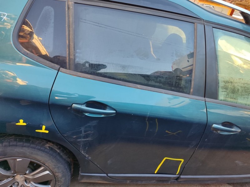 Recambio de puerta trasera derecha para peugeot 2008 (--.2013) style referencia OEM IAM 9802969680  
