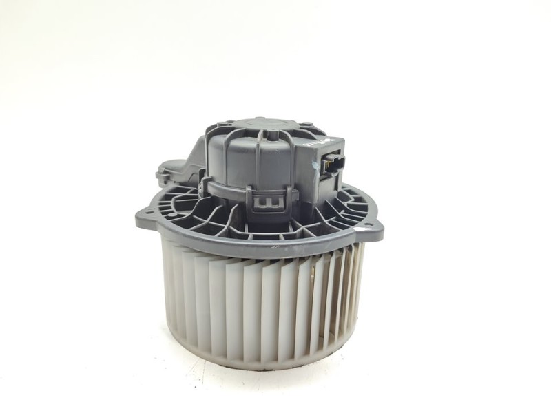 Recambio de ventilador calefaccion para hyundai tucson classic blue referencia OEM IAM 97113D7000  