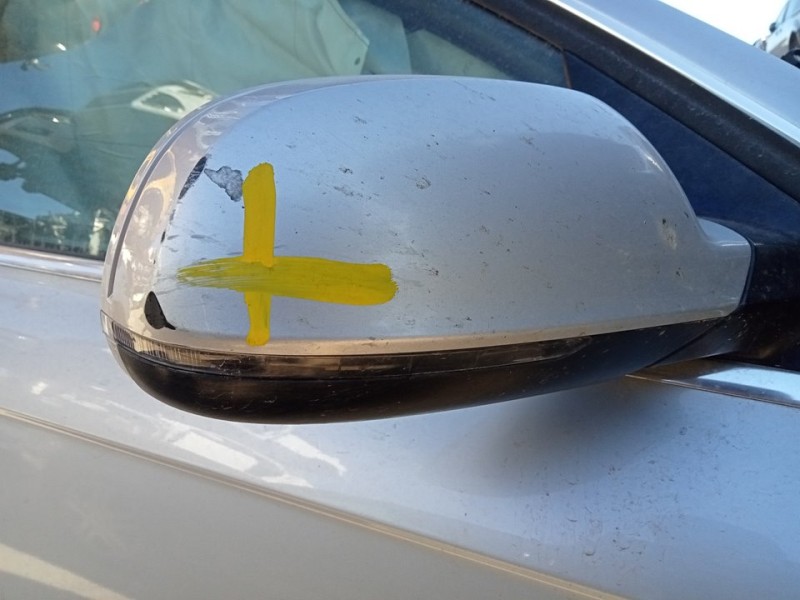 Recambio de retrovisor derecho para audi a4 ber. (b8) básico referencia OEM IAM 8K1857410AG  