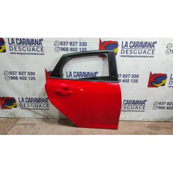Recambio de puerta trasera derecha para ford focus lim. black&red referencia OEM IAM   