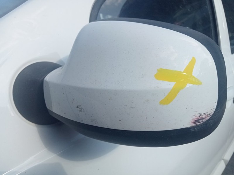 Recambio de retrovisor izquierdo para dacia sandero ambiance referencia OEM IAM 963021252R  