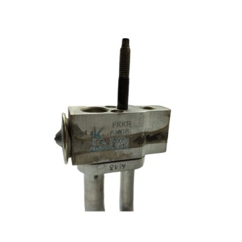 Recambio de evaporador aire acondicionado para ssangyong xlv crystal 4x2 referencia OEM IAM 6811135000  