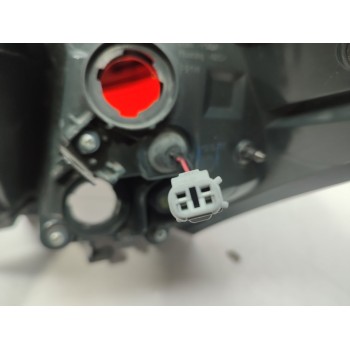 Recambio de piloto trasero izquierdo para toyota auris hybrid active business plus referencia OEM IAM 8156102A61  